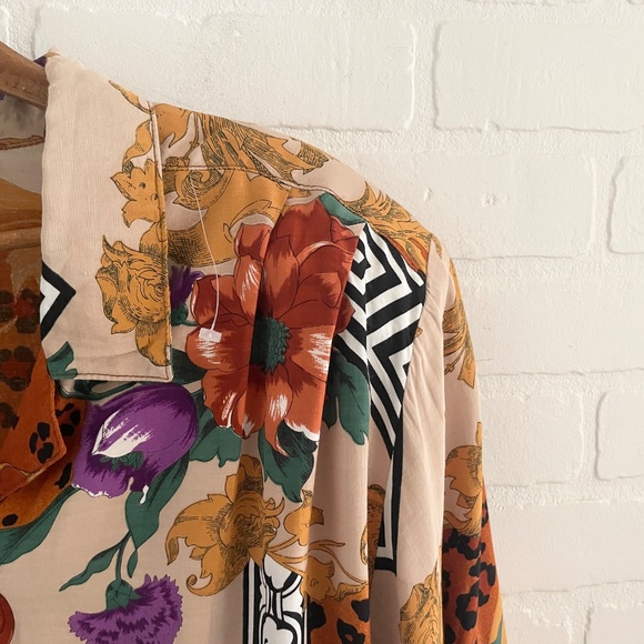 Insanely good Vintage Blouse Mixed print Floral Scarf Animal Mobwife Sz 20 - Picture 3 of 14